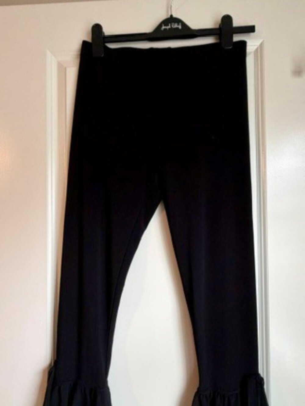 Joseph Ribkoff Cropped Black Capri with decorative trim